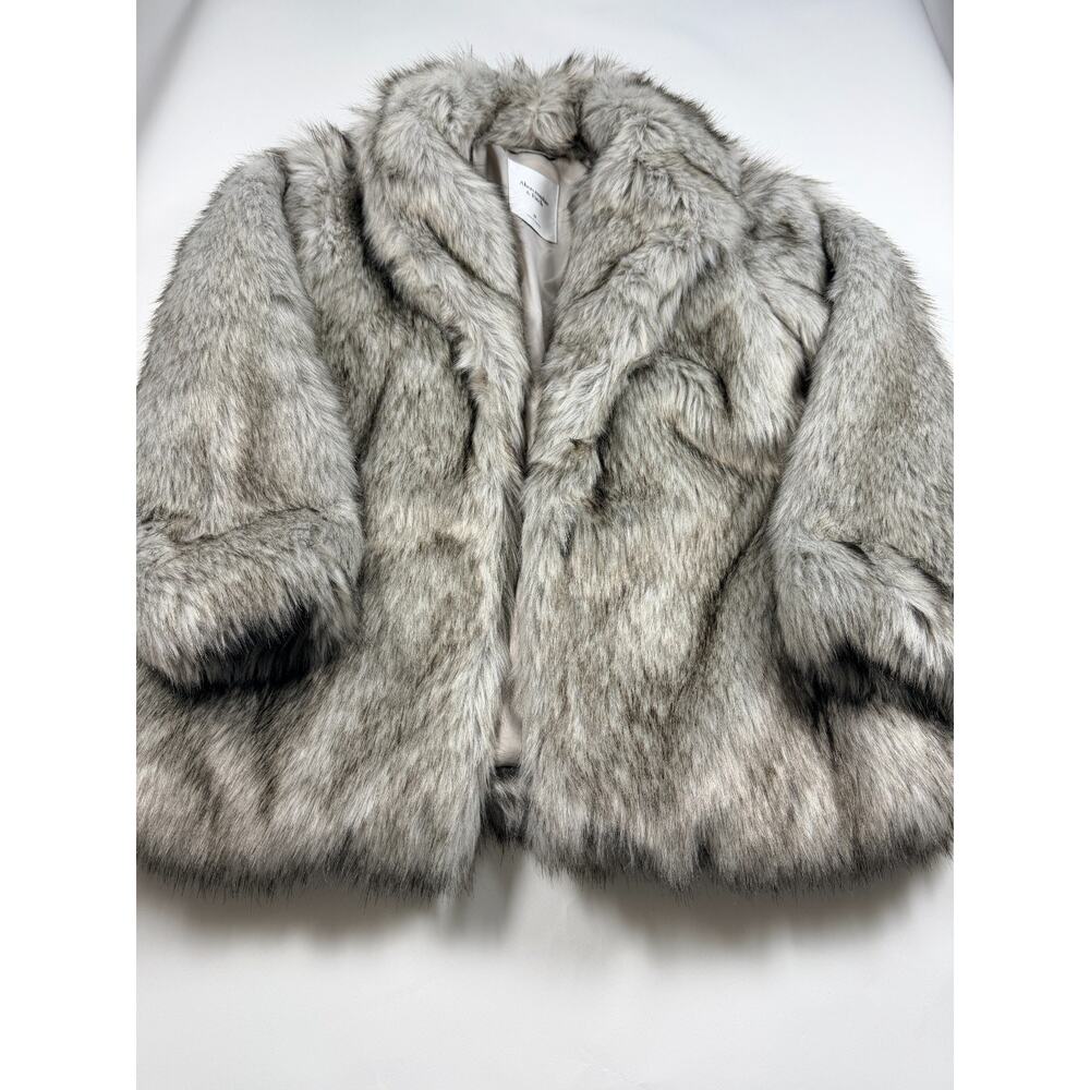 Abercrombie & Fitch Gray Faux Fur Jacket